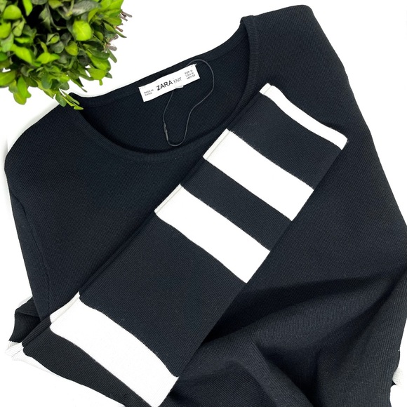 𝘡𝘈𝘙𝘈 Black Knit Long Sleeved Striped Mini Dress - Picture 2 of 2